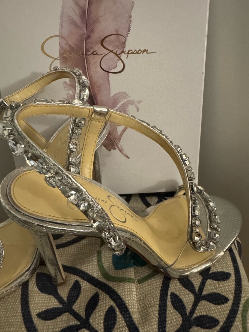 Jessica Simpson- Rhinestone Silver Heels size 7.5 - Picture 2 of 5